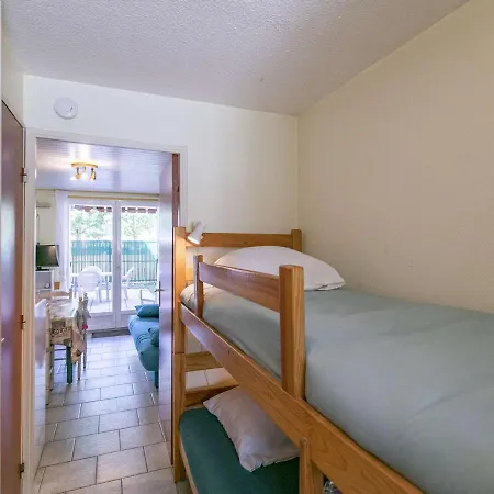 T2 6 Pers Avec Balcon, Parking Prive, Proche Commodites Et Stations De - Fr-1-402-122 شقة *